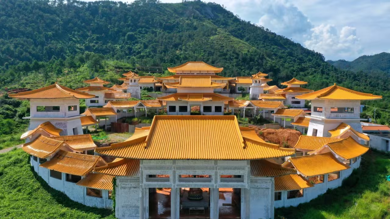 肇庆怀集·六祖禅院 | 琉璃加冕，，千年禅光耀岭南